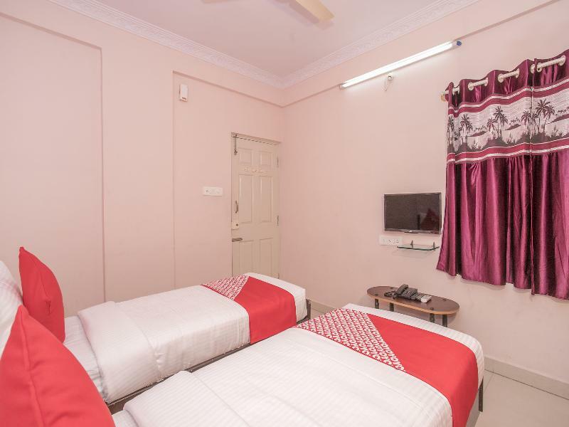 Sri Balaji Guest House Bangalore Exterior photo